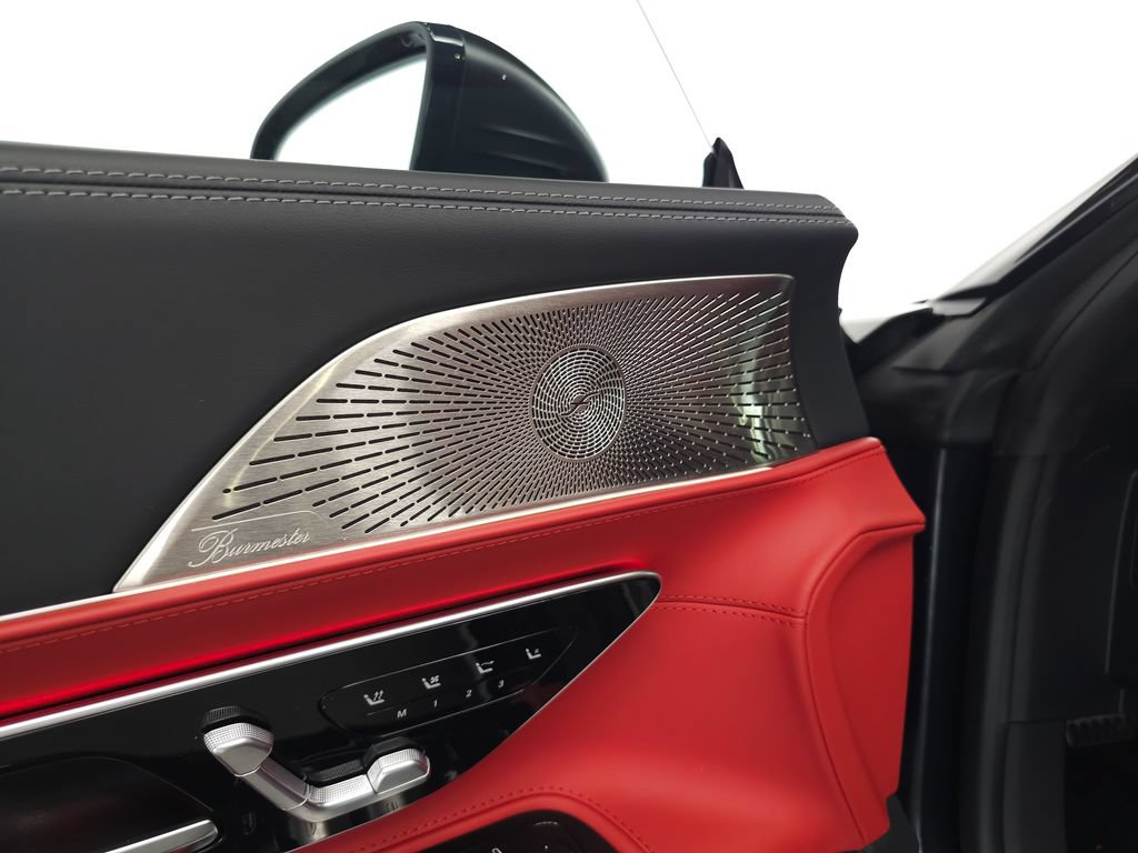 Certified 2024 Mercedes-Benz SL 63 AMG 4MATIC w/ Manufactur Interior Package image 8