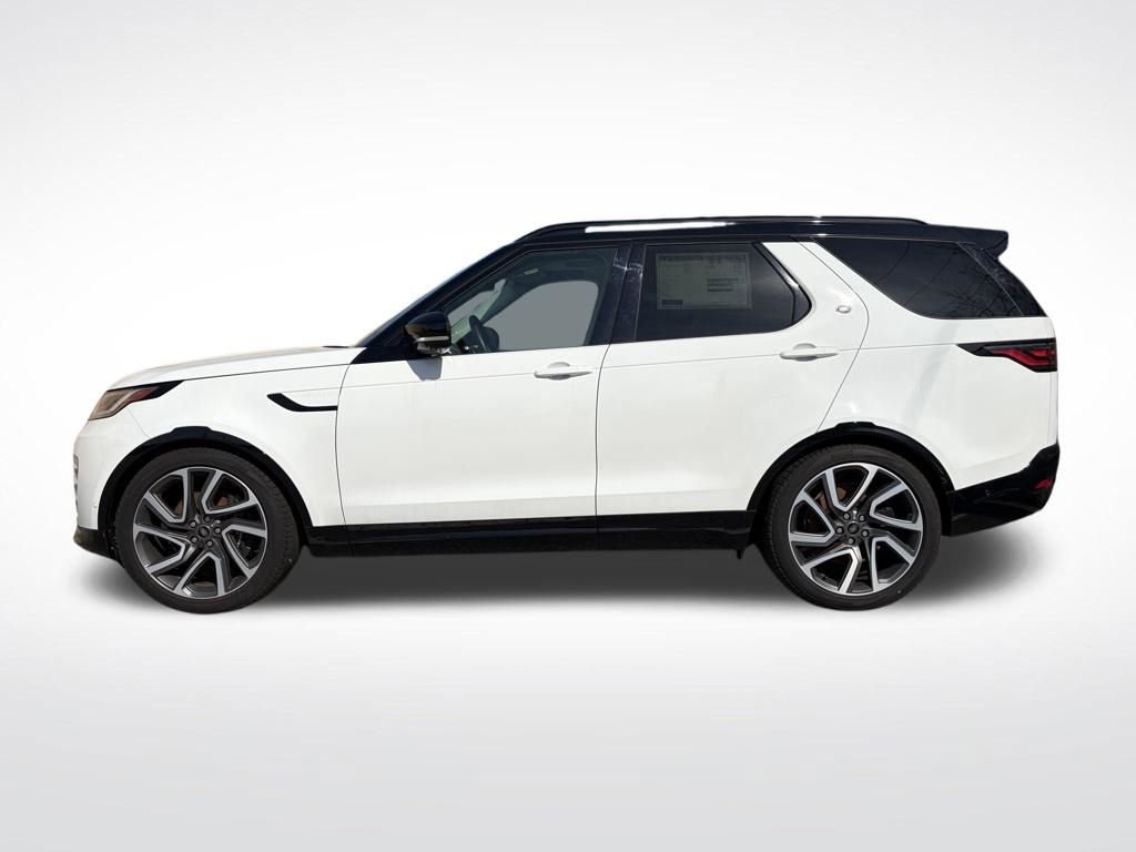 Certified 2025 Land Rover Discovery Metropolitan Edition AWD/4WD image 5