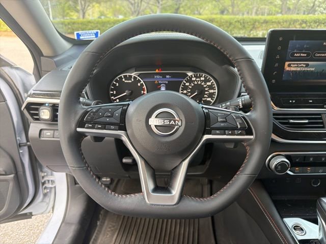 Used 2023 Nissan Altima 2.5 SR w/ SR Premium Package FWD image 13