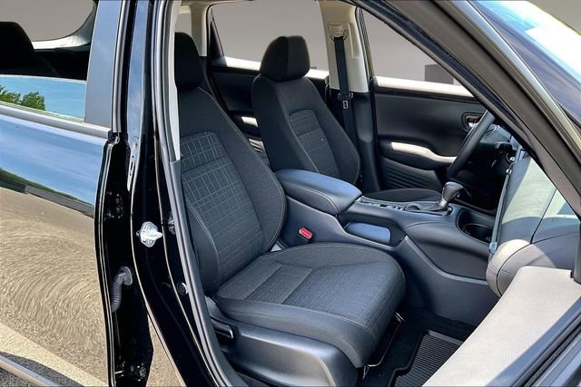 Used 2025 Honda HR-V LX image 25