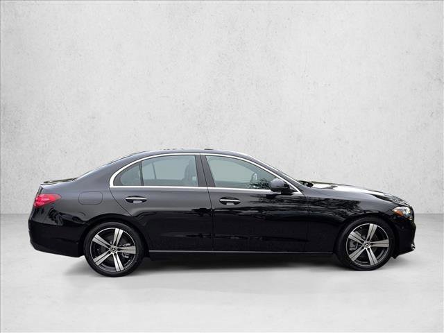 Used 2025 Mercedes-Benz C 300 4MATIC Sedan image 4
