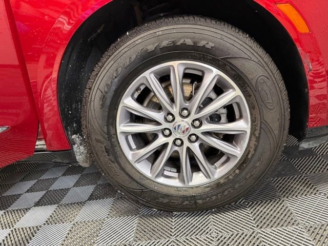 Used 2024 Buick Enclave Premium image 41