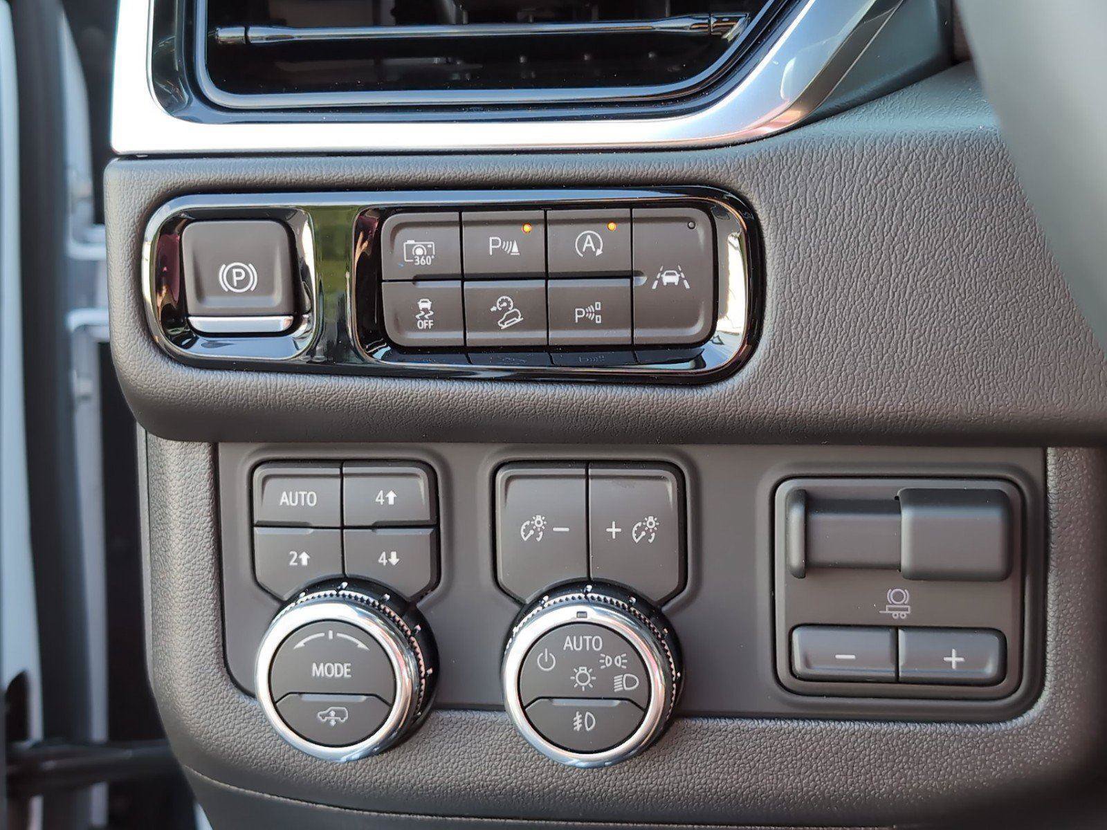 New 2026 GMC Yukon Denali w/ Denali Reserve Package AWD/4WD image 33