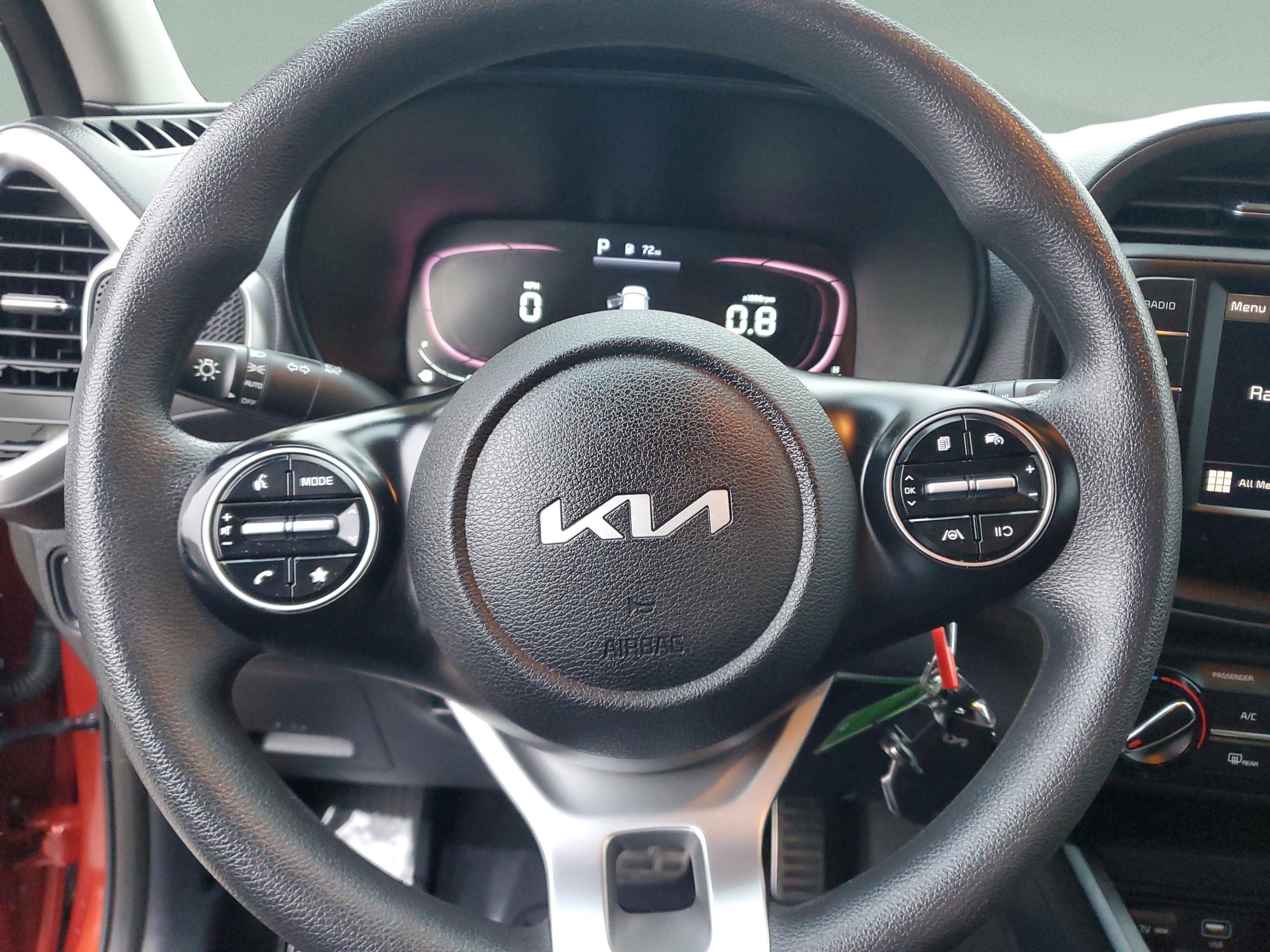 Certified 2023 Kia Soul LX w/ LX Technology Package image 14