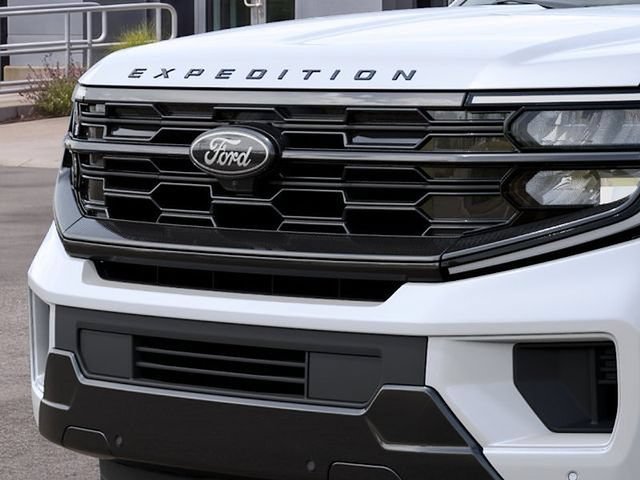 New 2027 Ford Expedition Platinum w/ Stealth Appearance Package AWD/4WD image 17