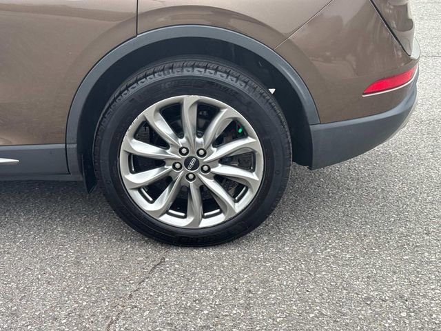 Used 2022 Lincoln Corsair AWD w/ Premium Package image 12