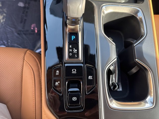 Used 2025 Lexus NX 350h AWD w/ Premium Package image 27