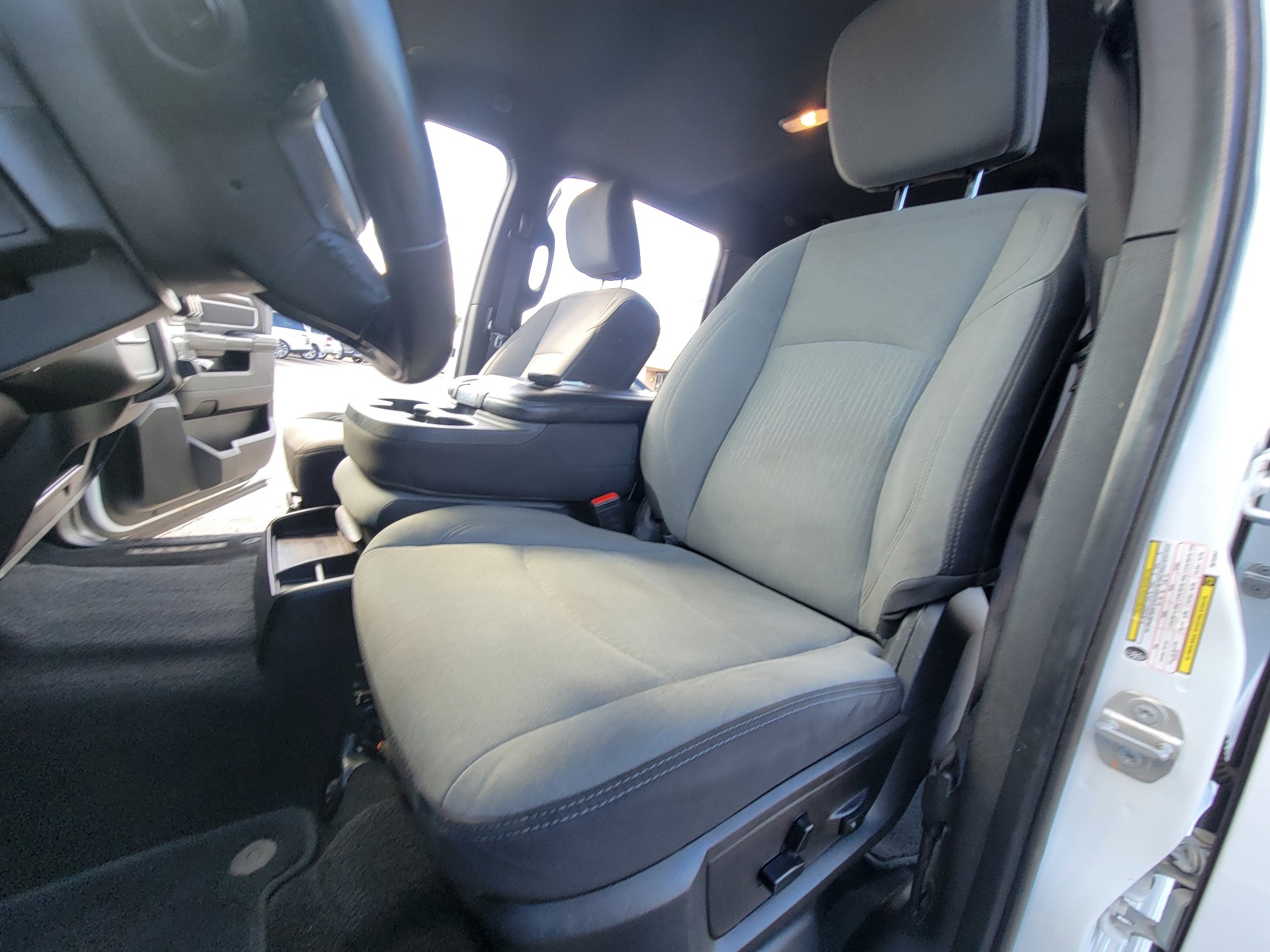 Used 2024 RAM 2500 Big Horn image 25
