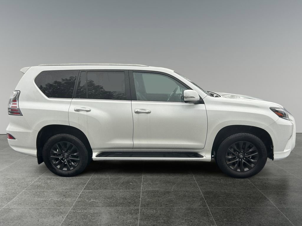 Used 2022 Lexus GX 460 Premium w/ Premium Package image 8