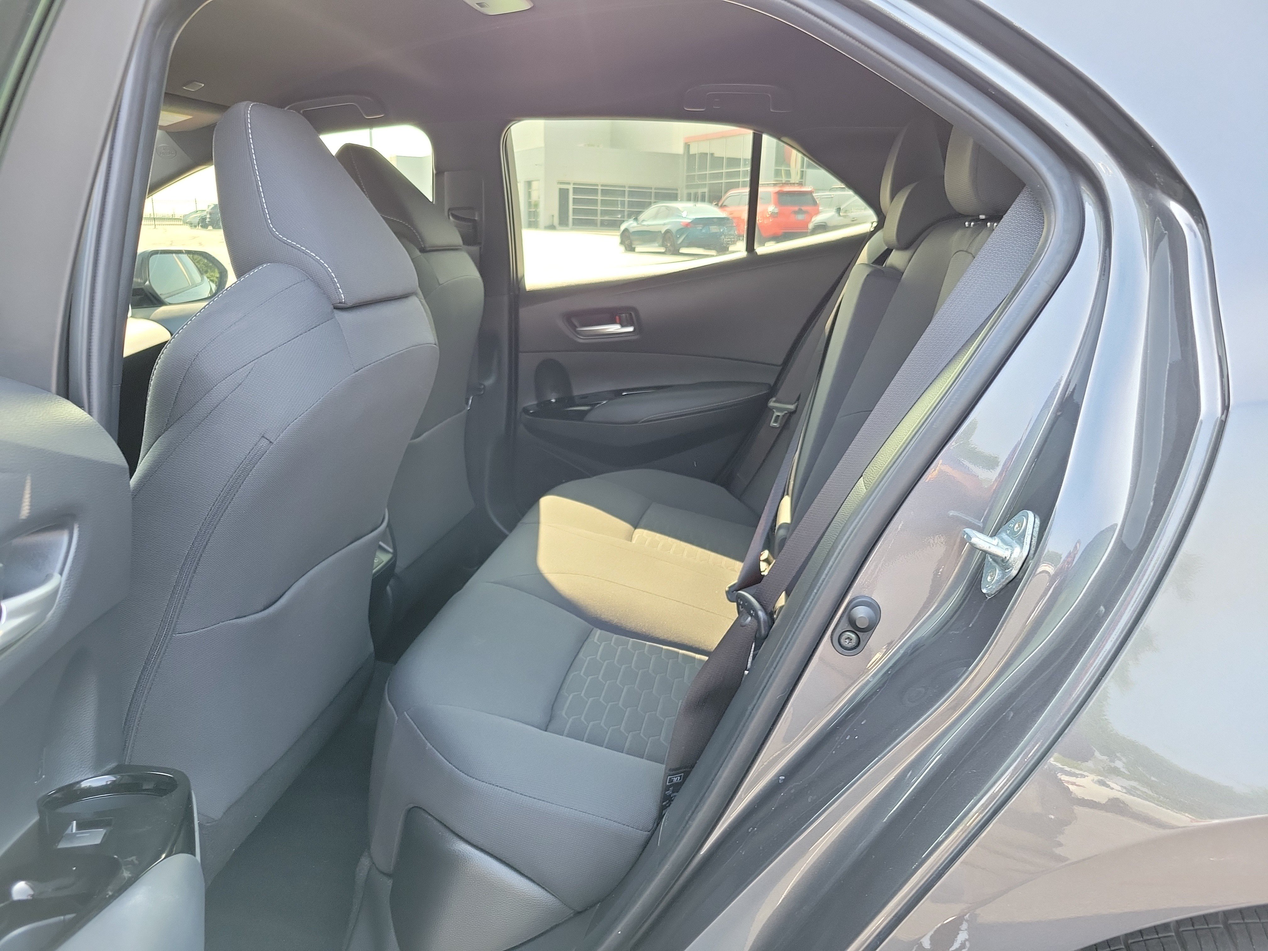 Certified 2025 Toyota Corolla SE w/ SE Package FWD image 11