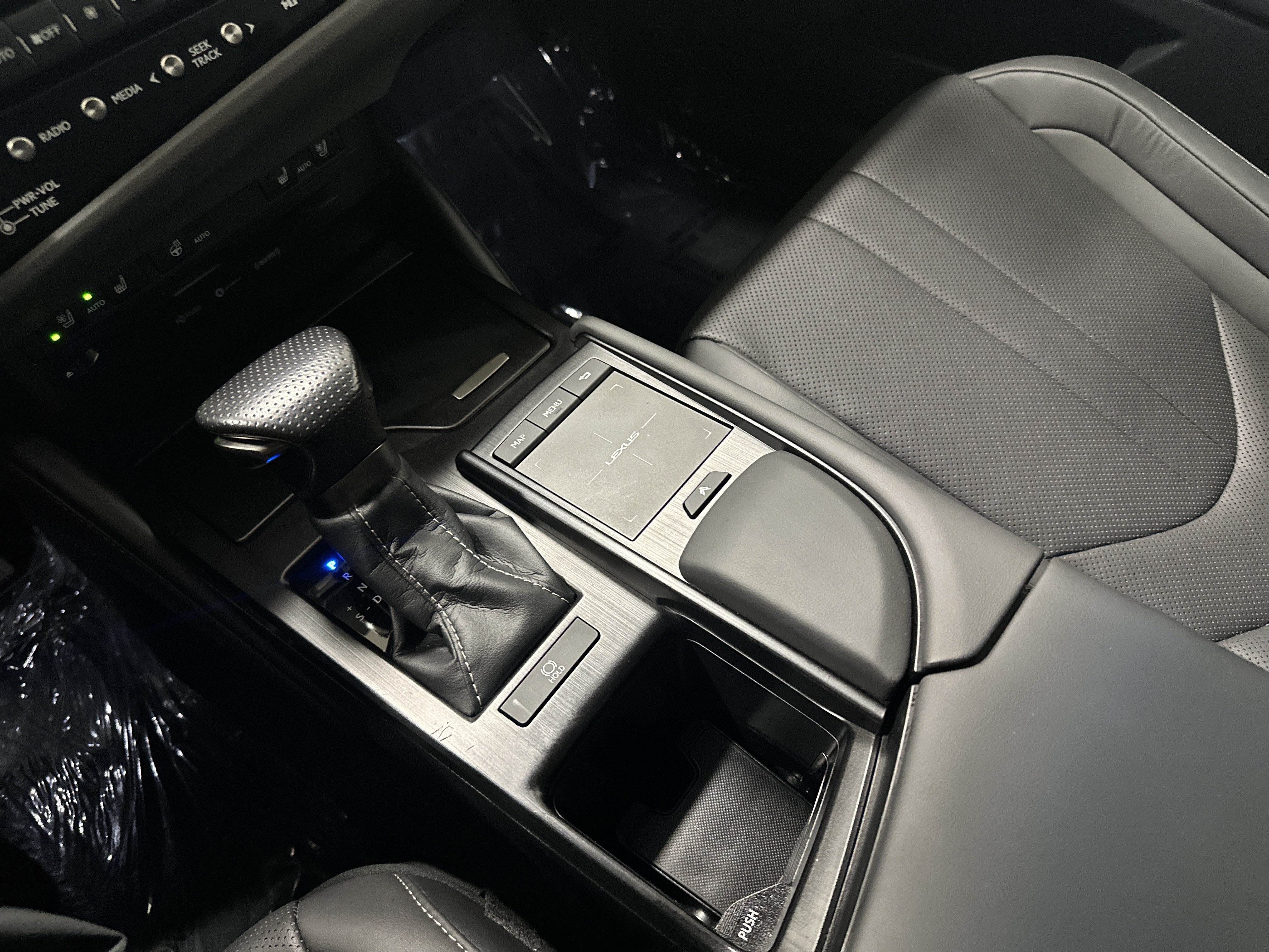 Certified 2022 Lexus ES 350 F Sport w/ Accessory Package FWD image 26