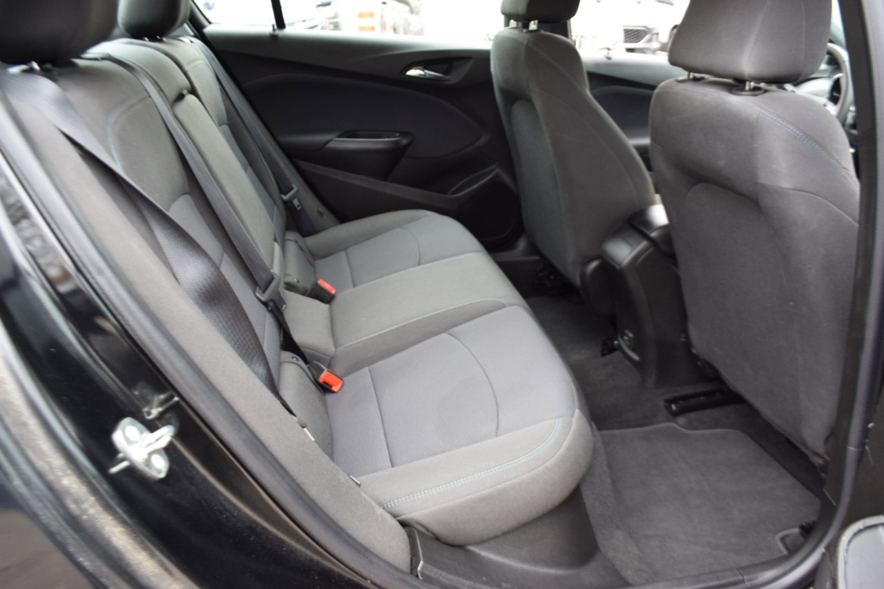 Used 2019 Chevrolet Cruze LT image 24