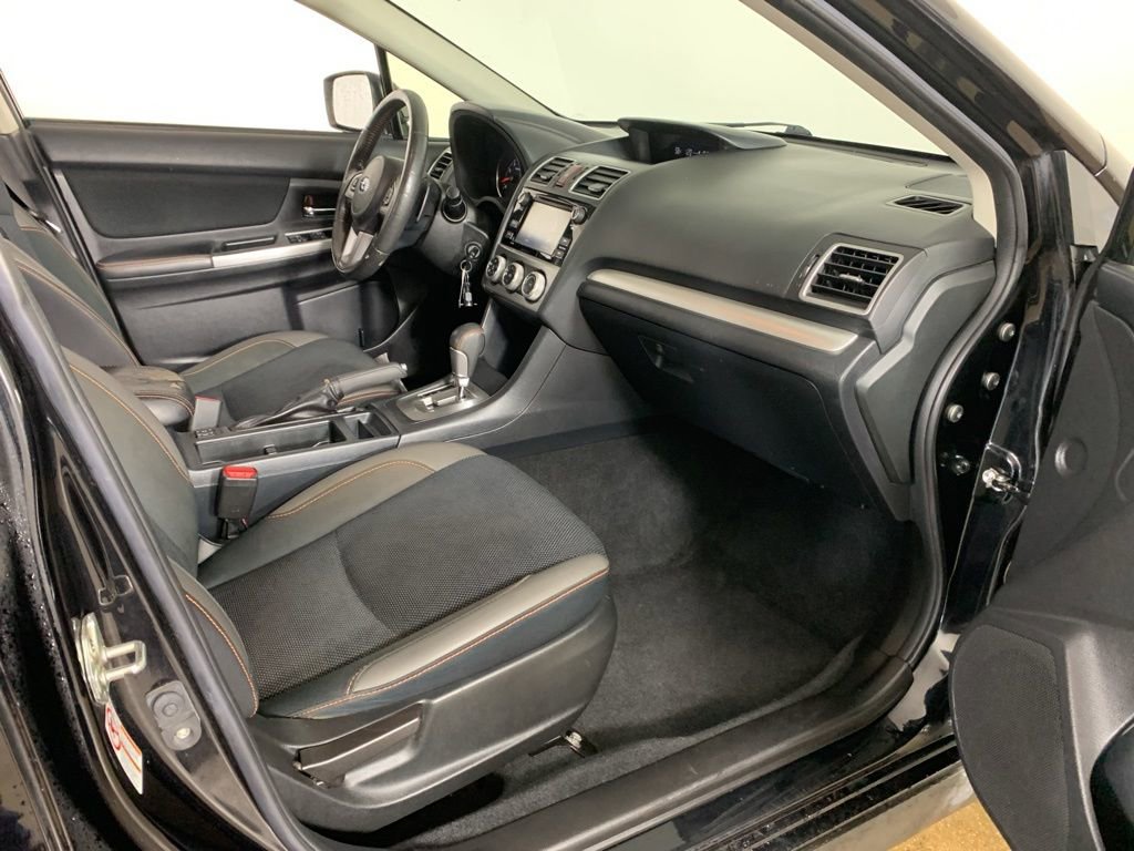 Used 2016 Subaru Crosstrek 2.0i Premium w/ Moonroof Package image 37