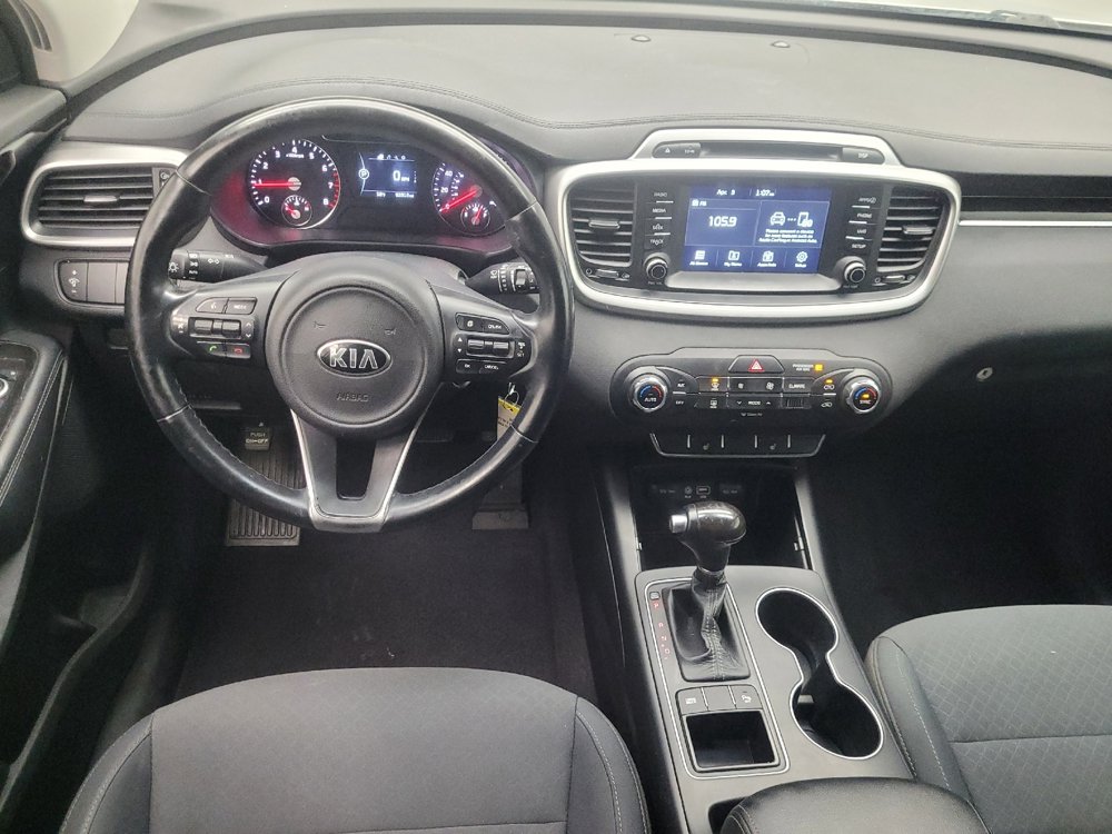 Used 2018 Kia Sorento FWD image 22