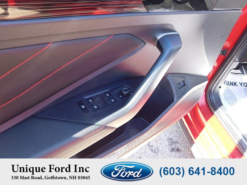 Used 2024 Volkswagen Jetta GLI Autobahn FWD image 12