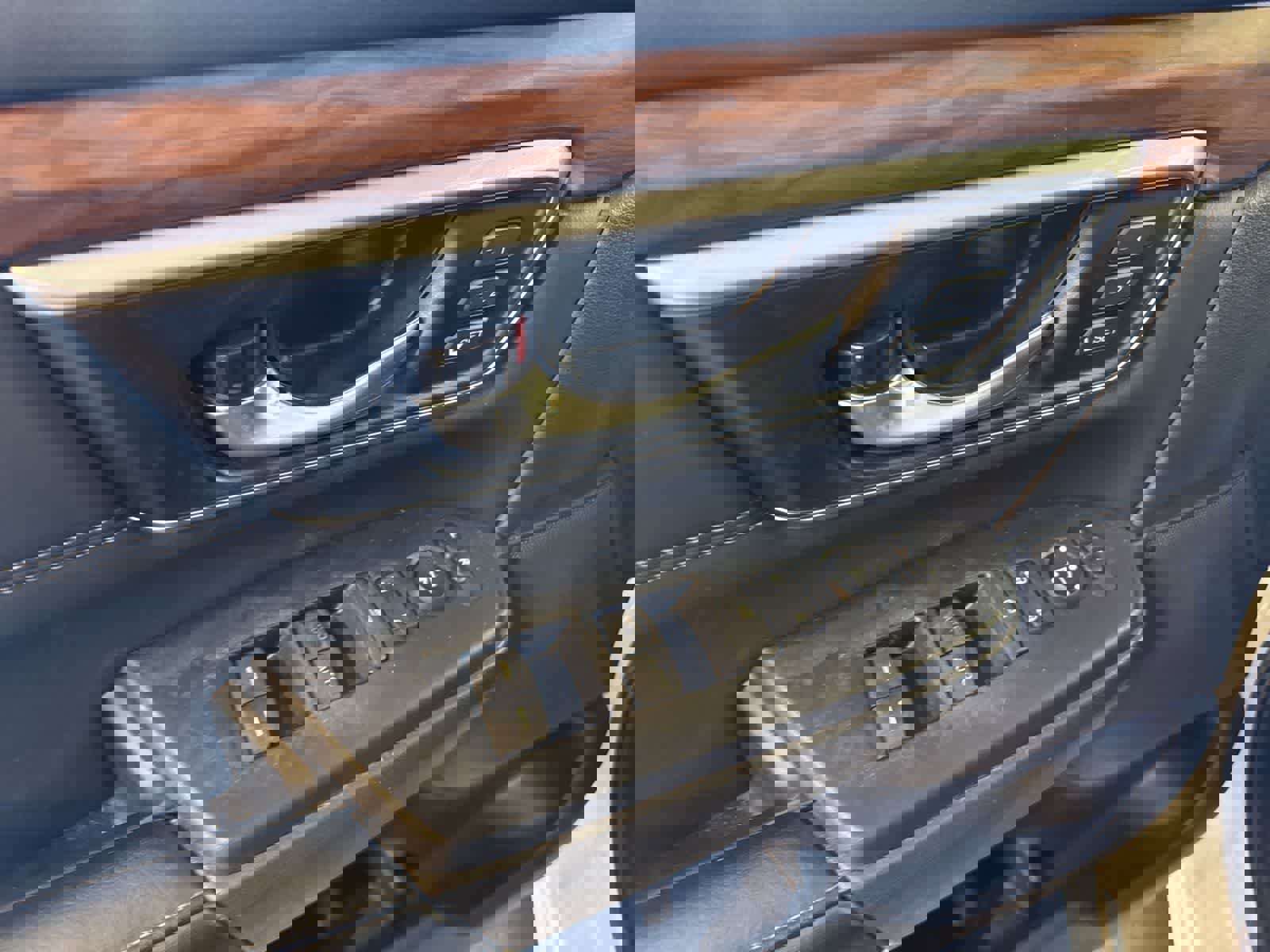 Used 2021 Honda CR-V Touring image 19