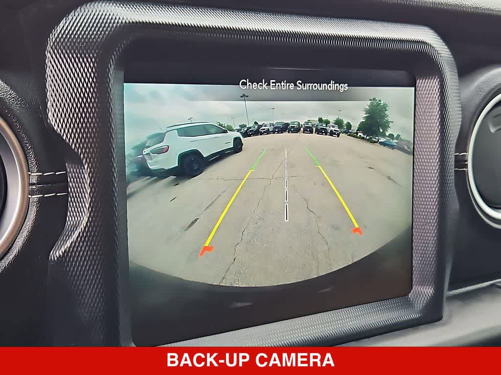 Used 2021 Jeep Wrangler Unlimited Sahara w/ Cold Weather Group AWD/4WD image 30