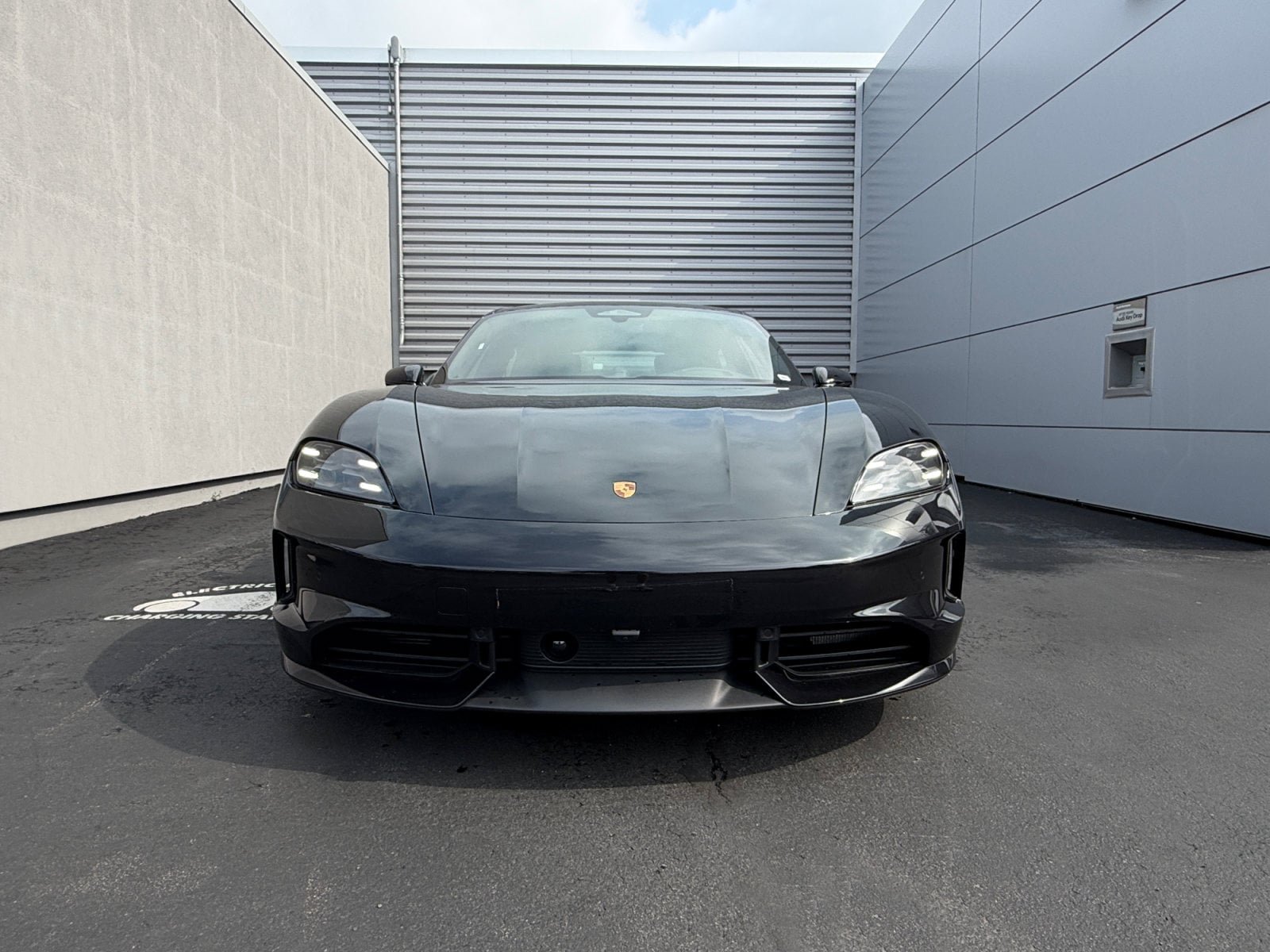 New 2026 Porsche Taycan AWD/4WD image 6