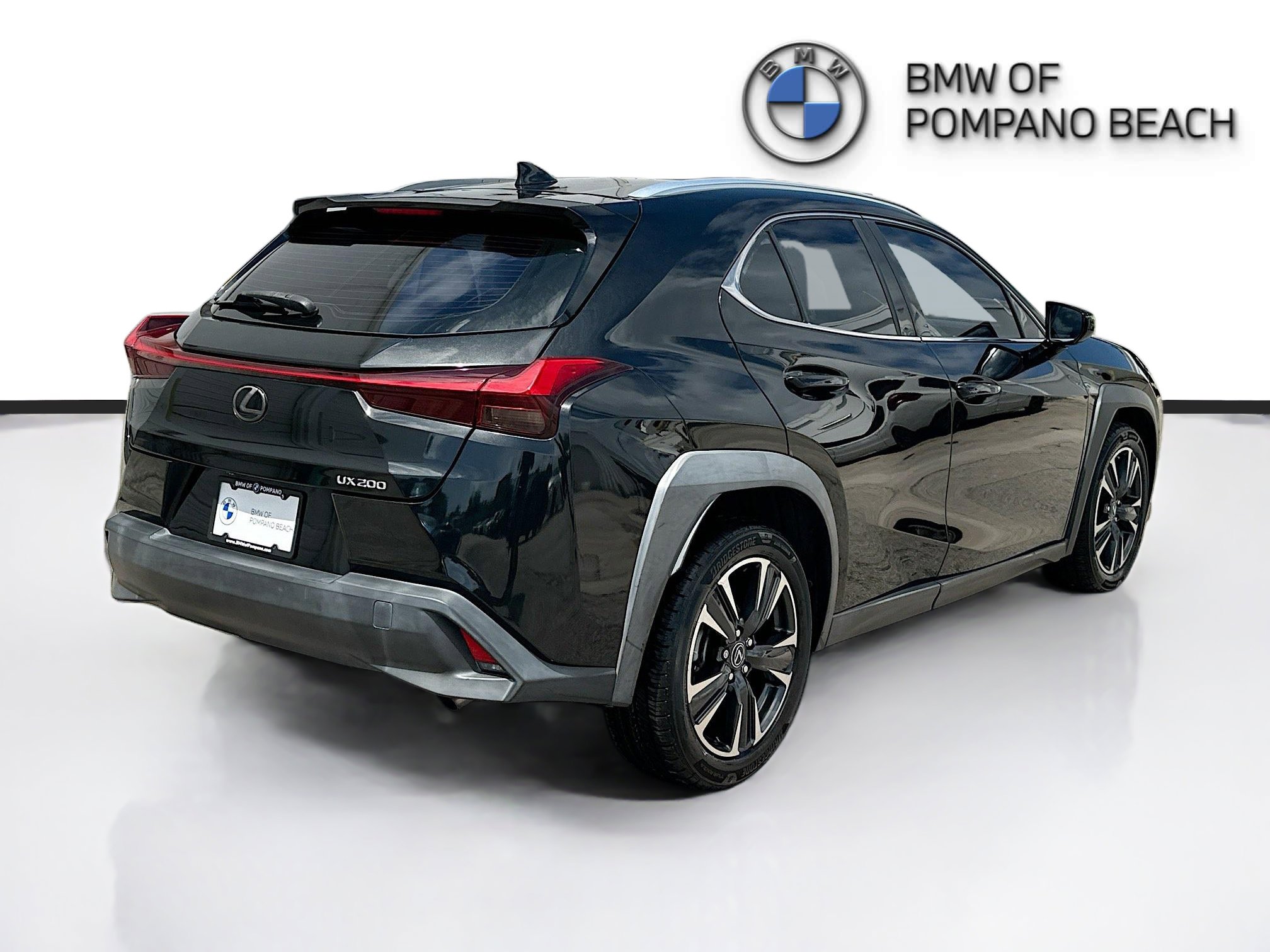 Used 2019 Lexus UX 200 FWD image 7