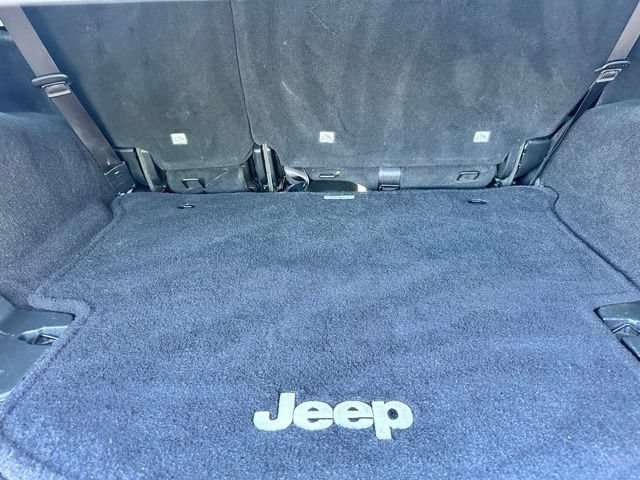 Used 2017 Jeep Wrangler Unlimited Sahara AWD/4WD image 21