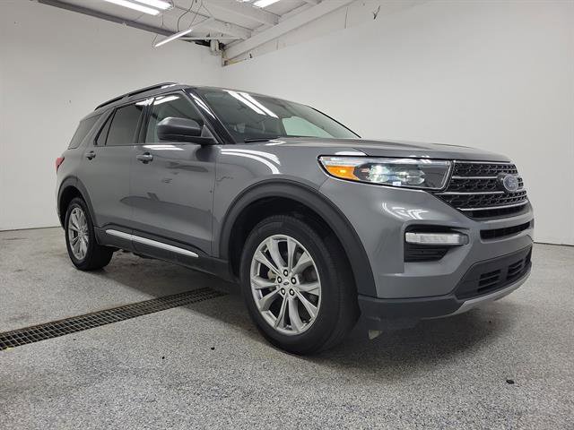 Used 2023 Ford Explorer XLT w/ Equipment Group 202A image 2
