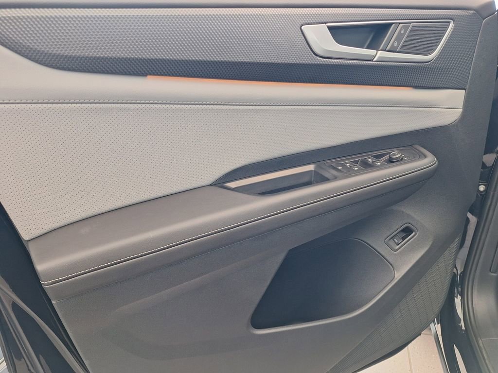 New 2026 Volkswagen Atlas Cross Sport SEL R-Line image 27