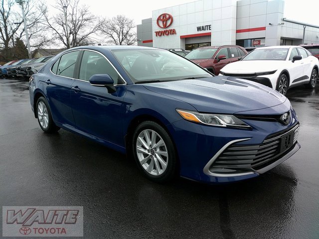 Certified 2023 Toyota Camry LE image 1