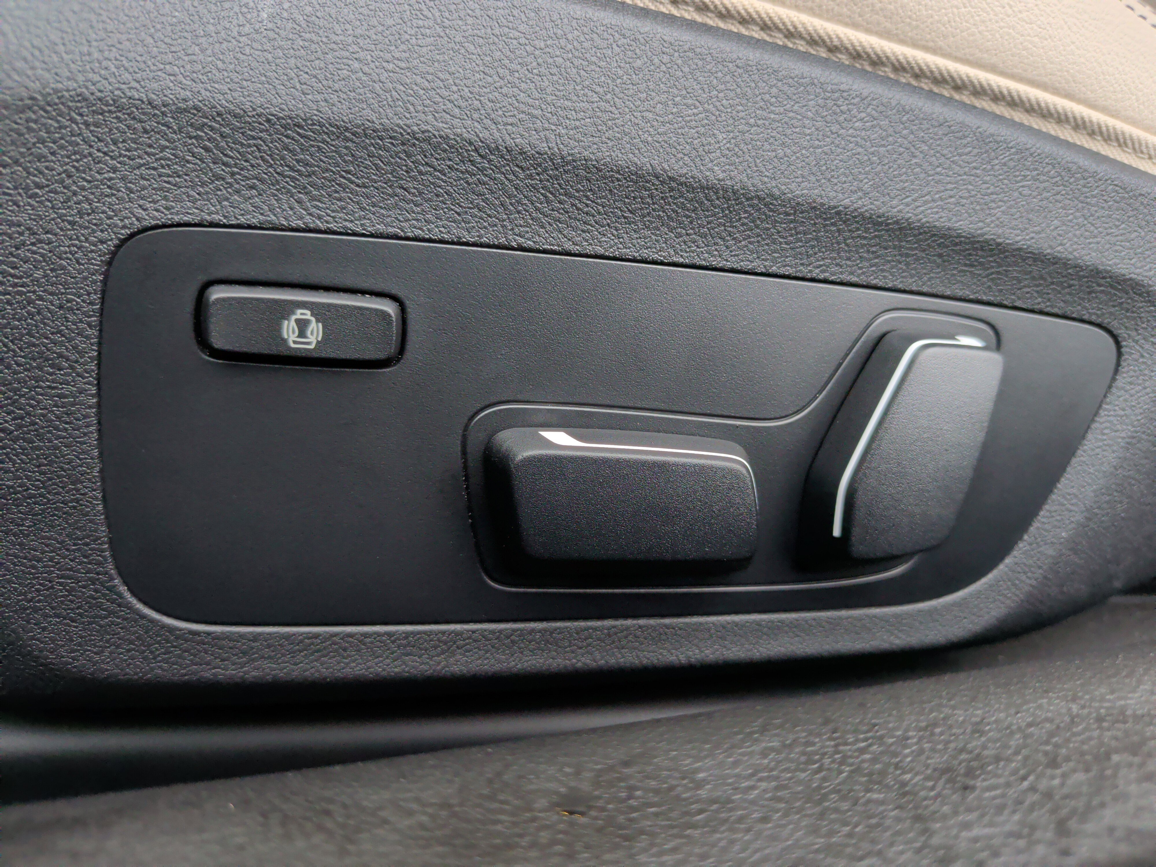 Certified 2024 BMW 230i xDrive Coupe w/ Premium Package image 27