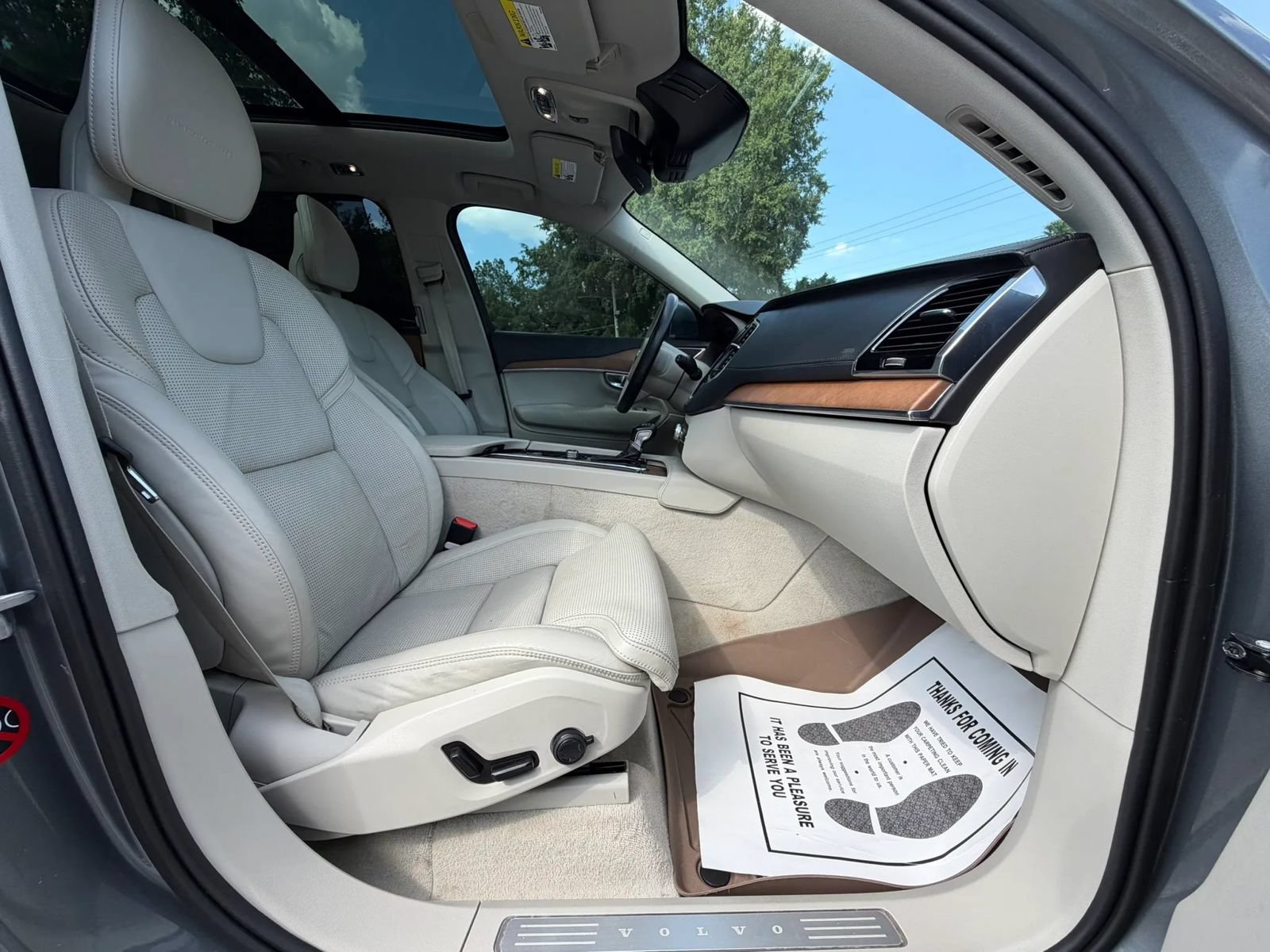 Used 2016 Volvo XC90 T6 Inscription w/ Vision Package AWD/4WD image 37