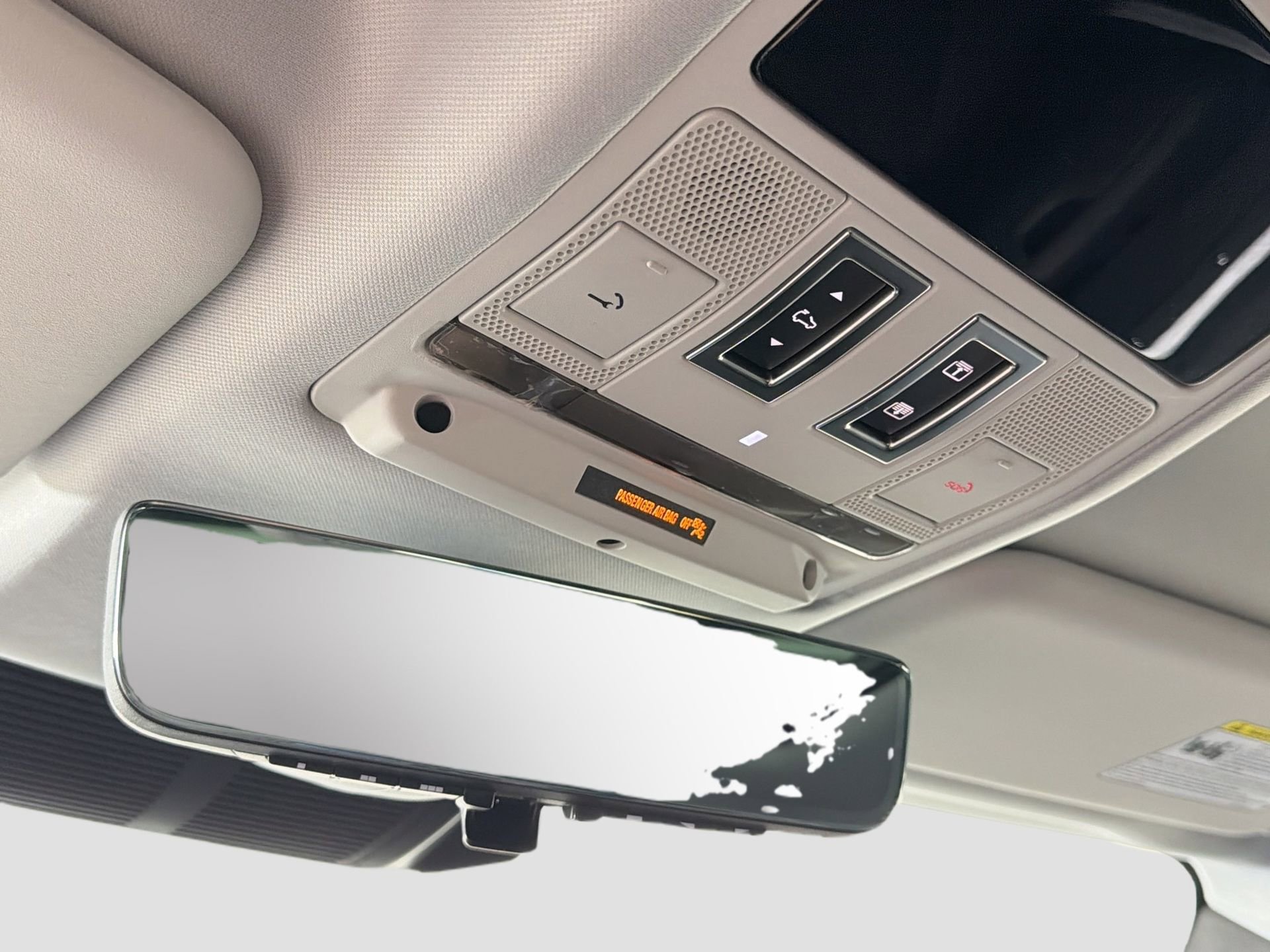 Certified 2025 Land Rover Defender 130 S image 22