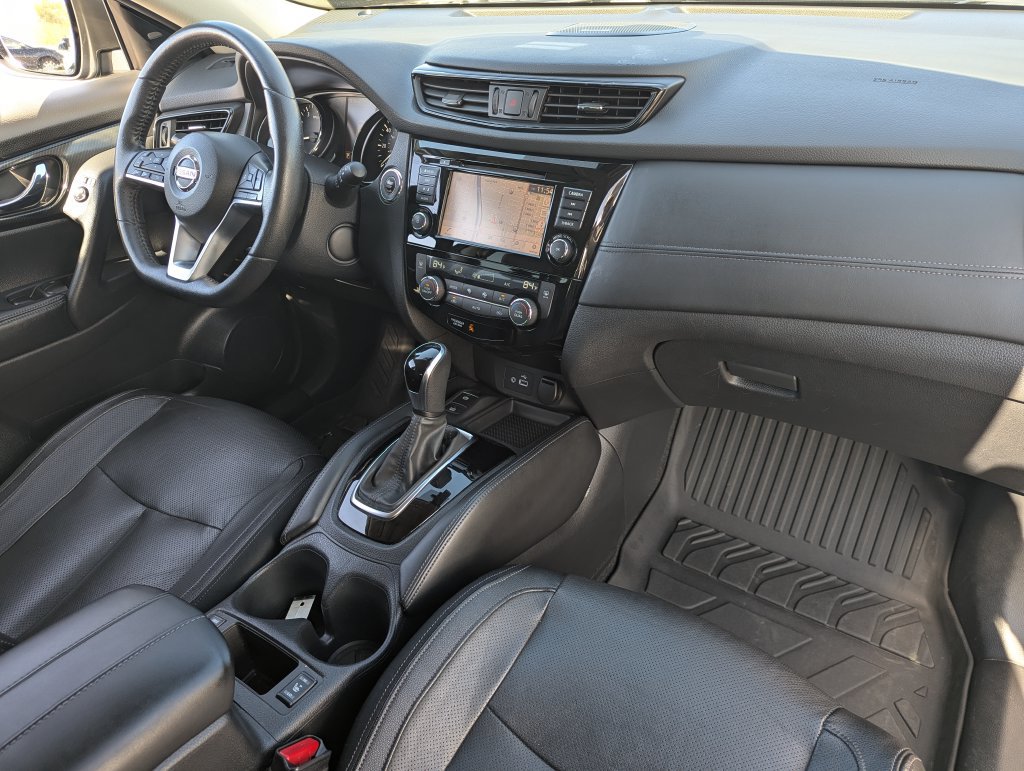 Used 2020 Nissan Rogue SL w/ Premium Package AWD/4WD image 35
