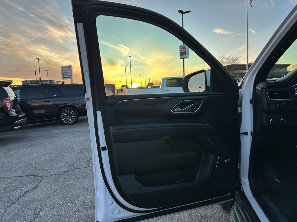Used 2024 Chevrolet Tahoe LT image 13