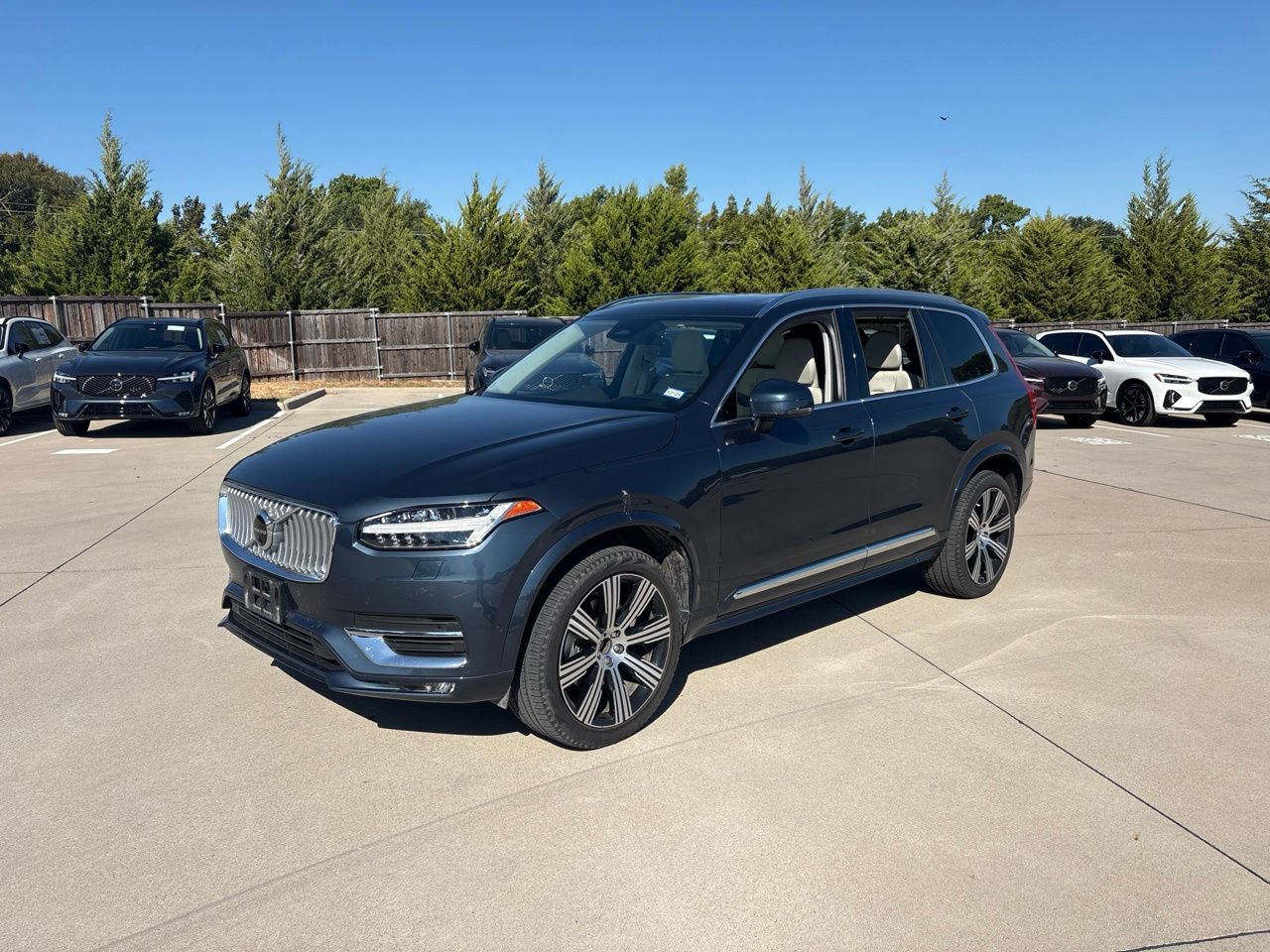 Certified 2024 Volvo XC90 B6 Ultimate w/ Protection Package Premier