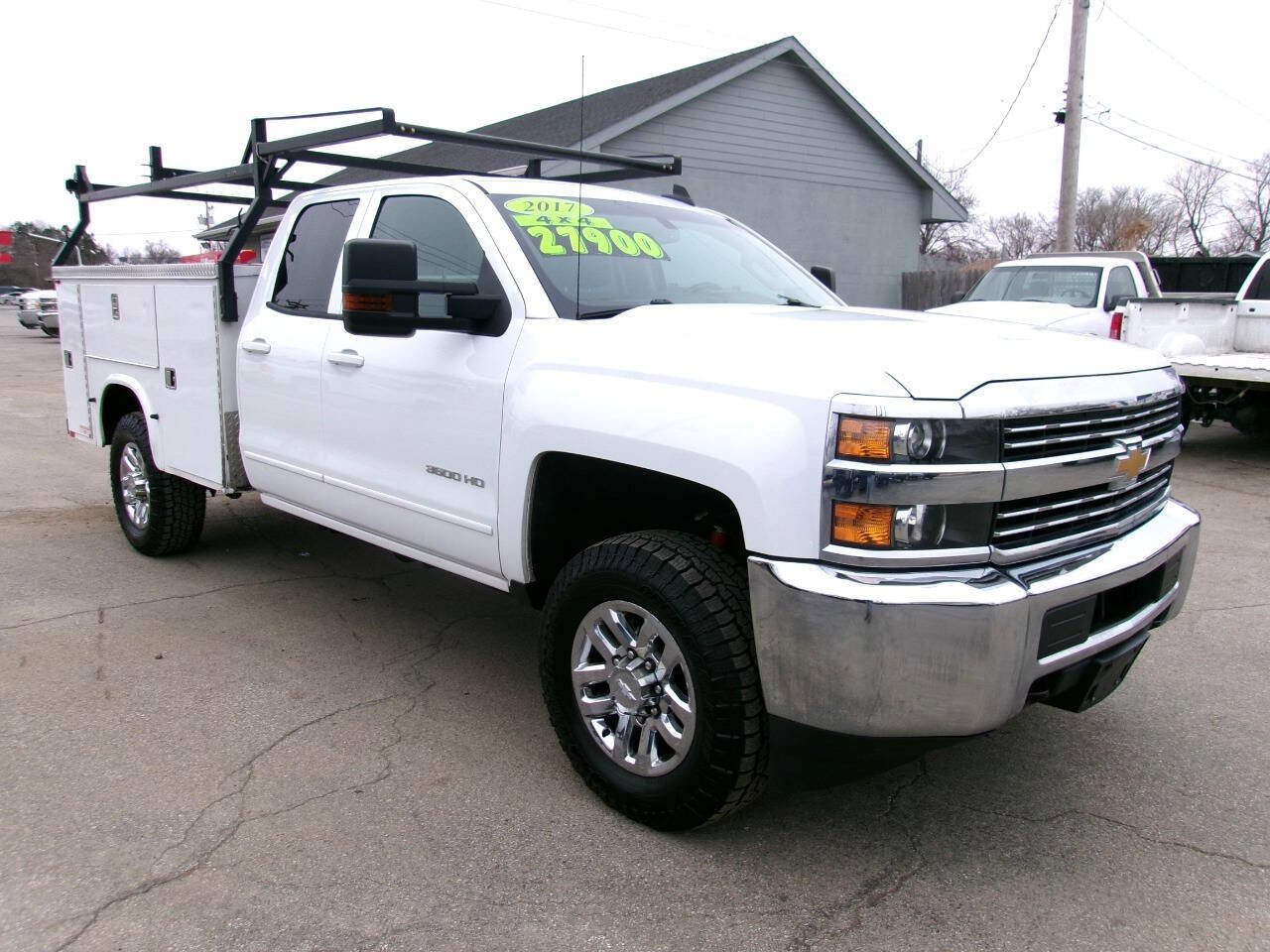 Used 2017 Chevrolet Silverado 3500 LT image 9