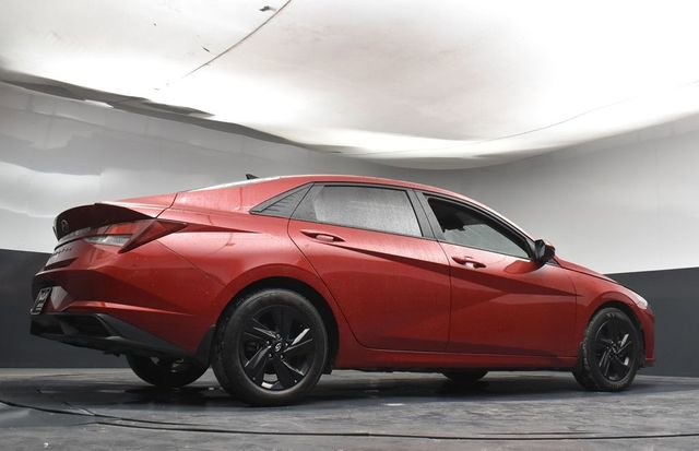 Used 2023 Hyundai Elantra SEL image 37