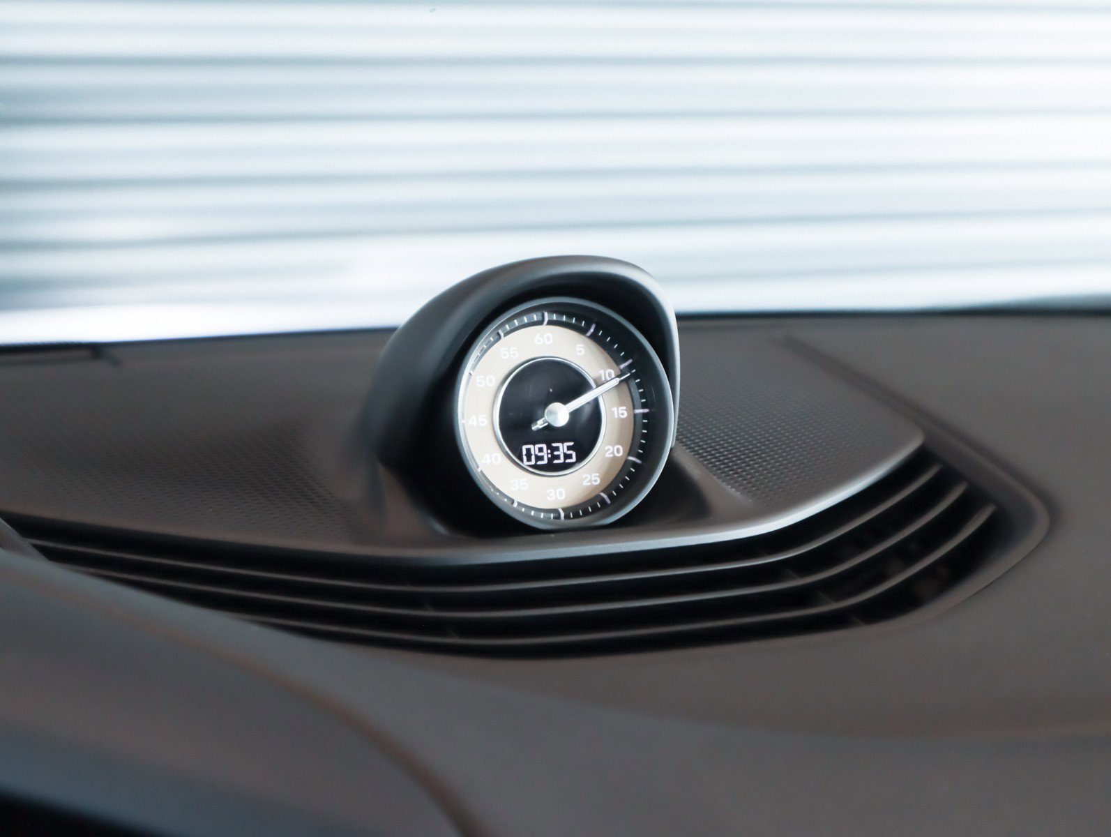 Certified 2023 Porsche Taycan GTS image 22