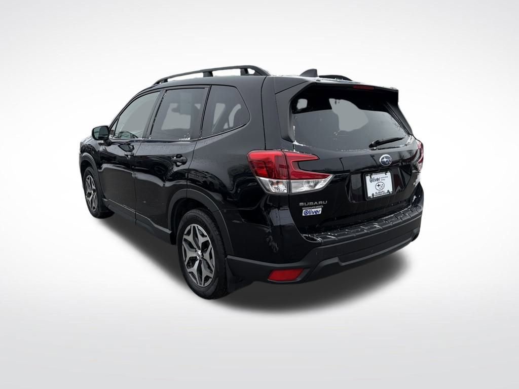 Certified 2023 Subaru Forester Premium image 13