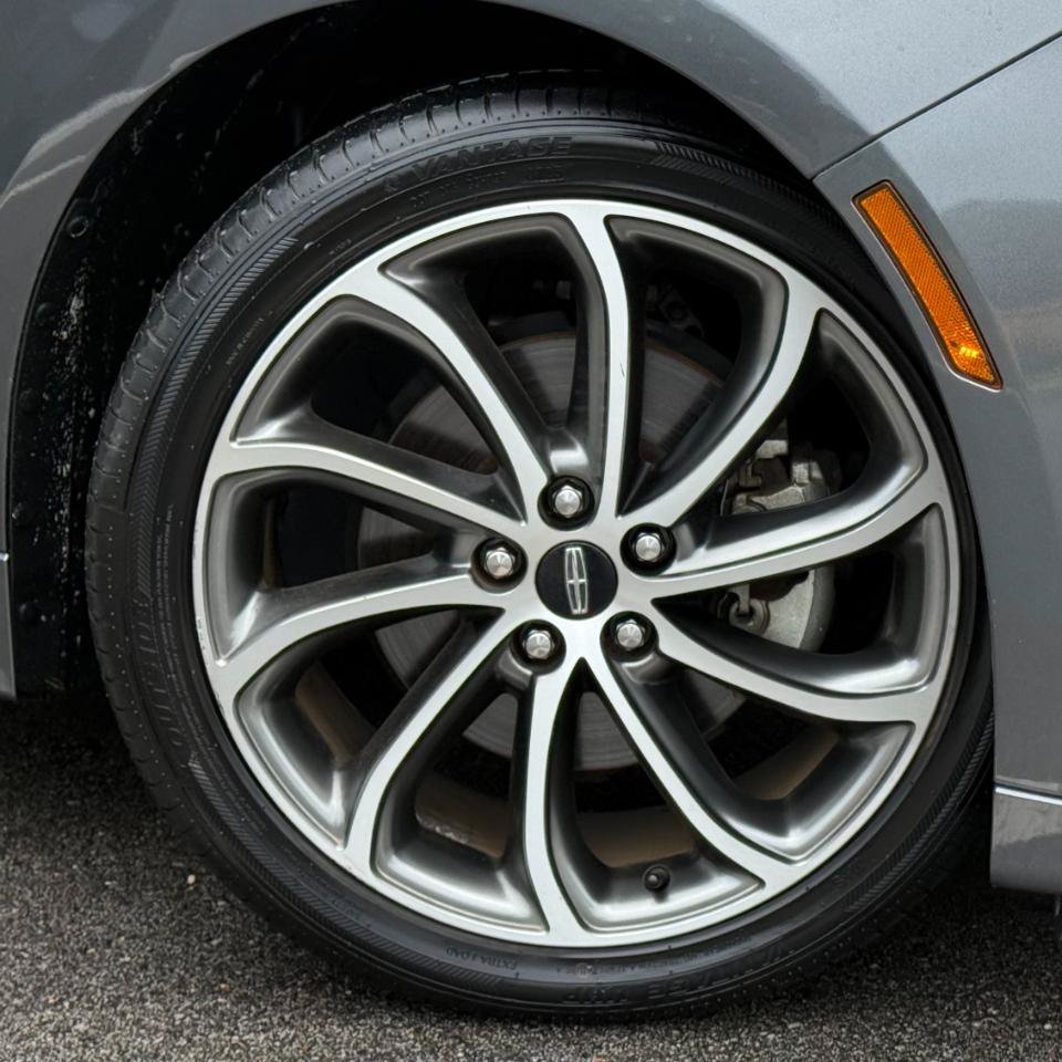 Used 2018 Lincoln MKZ Premiere w/ Magnetic Appearance Package FWD image 23