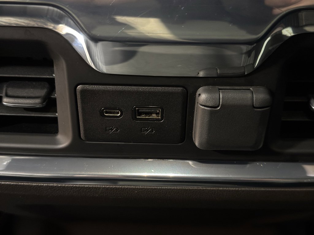 Used 2022 Chevrolet Silverado 1500 LTZ w/ Safety Package II image 13