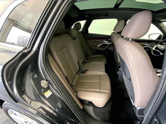 Certified 2025 Audi Q5 Premium Plus w/ Premium Plus image 27