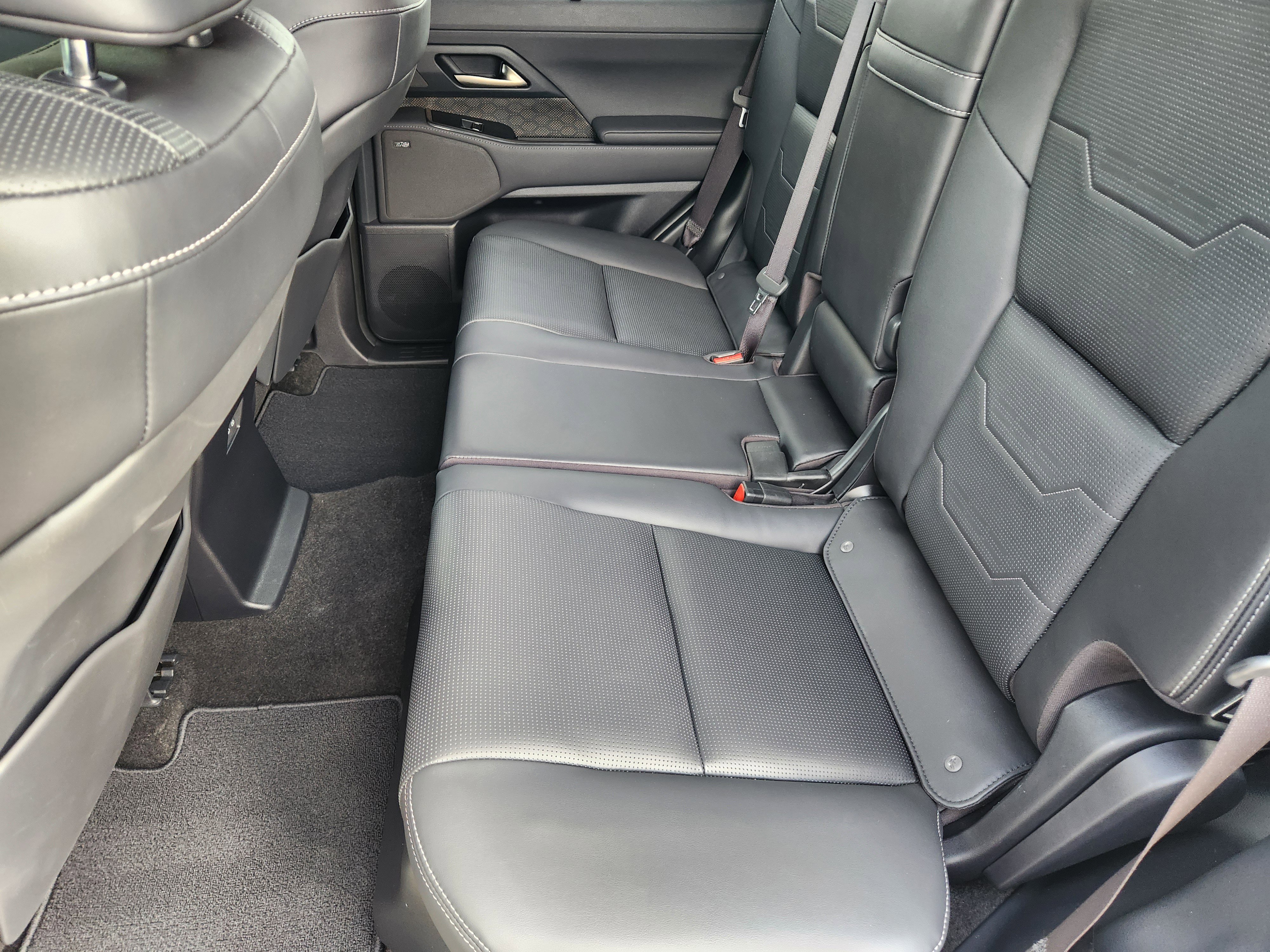 Used 2024 Lexus GX 550 image 36