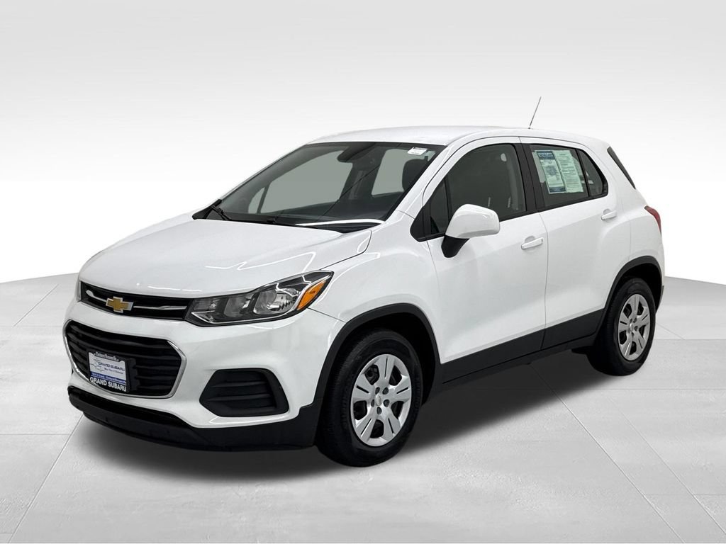 Used 2018 Chevrolet Trax LS FWD image 3