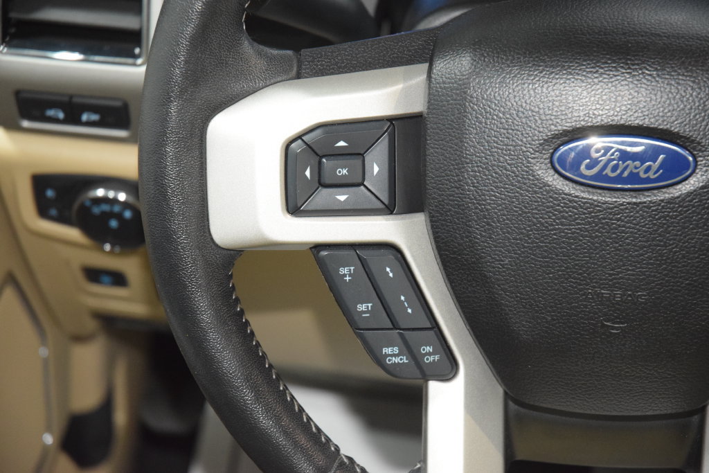 Used 2021 Ford F250 Lariat w/ Lariat Ultimate Package AWD/4WD image 42