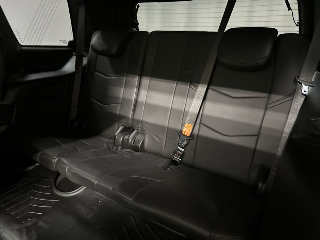 Used 2020 Cadillac Escalade Platinum AWD/4WD image 21