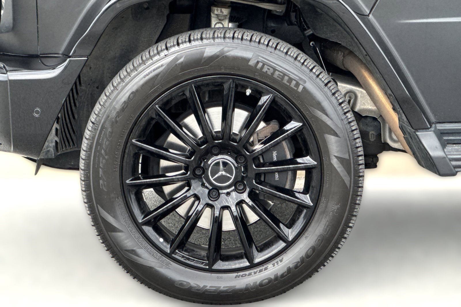 Used 2024 Mercedes-Benz G 550 image 11