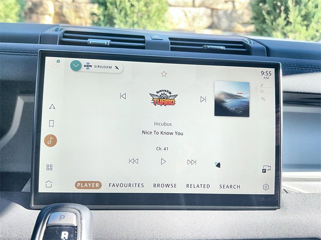 Used 2023 Land Rover Defender 130 S image 24