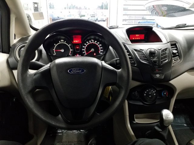 Used 2012 Ford Fiesta S image 4