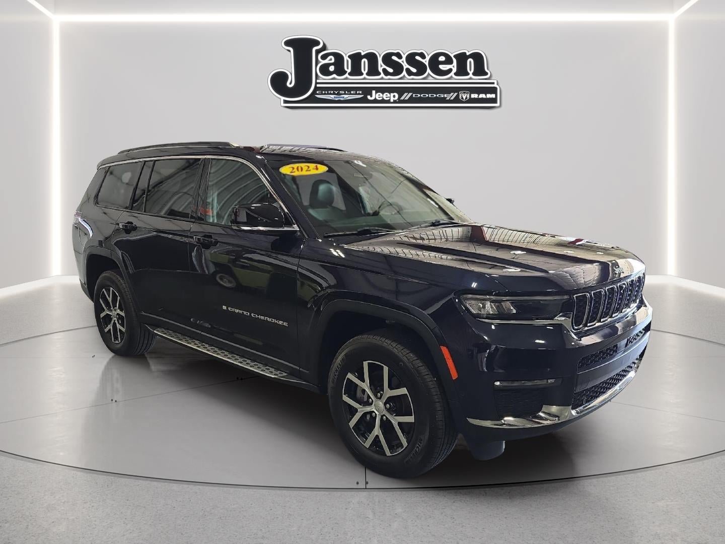 Used 2024 Jeep Grand Cherokee L Limited w/ Luxury Tech Group II AWD/4WD image 6