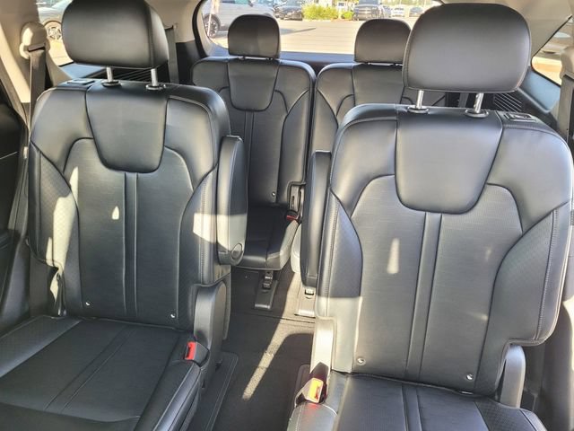 Used 2025 Kia Sorento EX AWD/4WD image 12