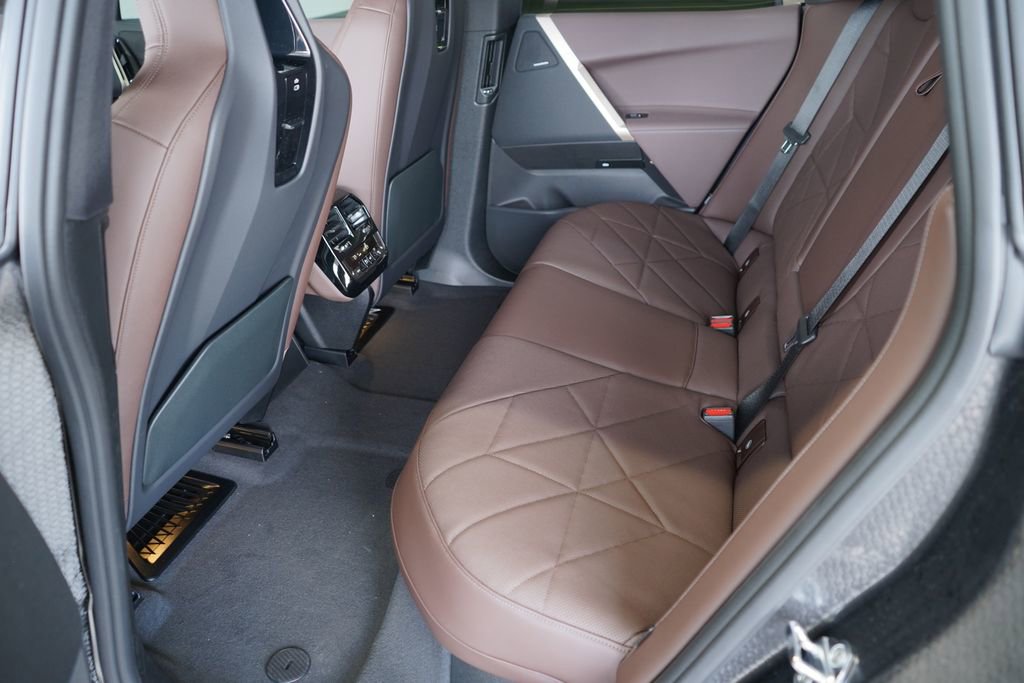 New 2026 BMW iX xDrive45 w/ Premium Package image 19